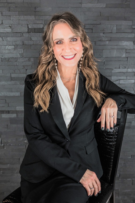 Amie LM Swenson Amie LM Swenson